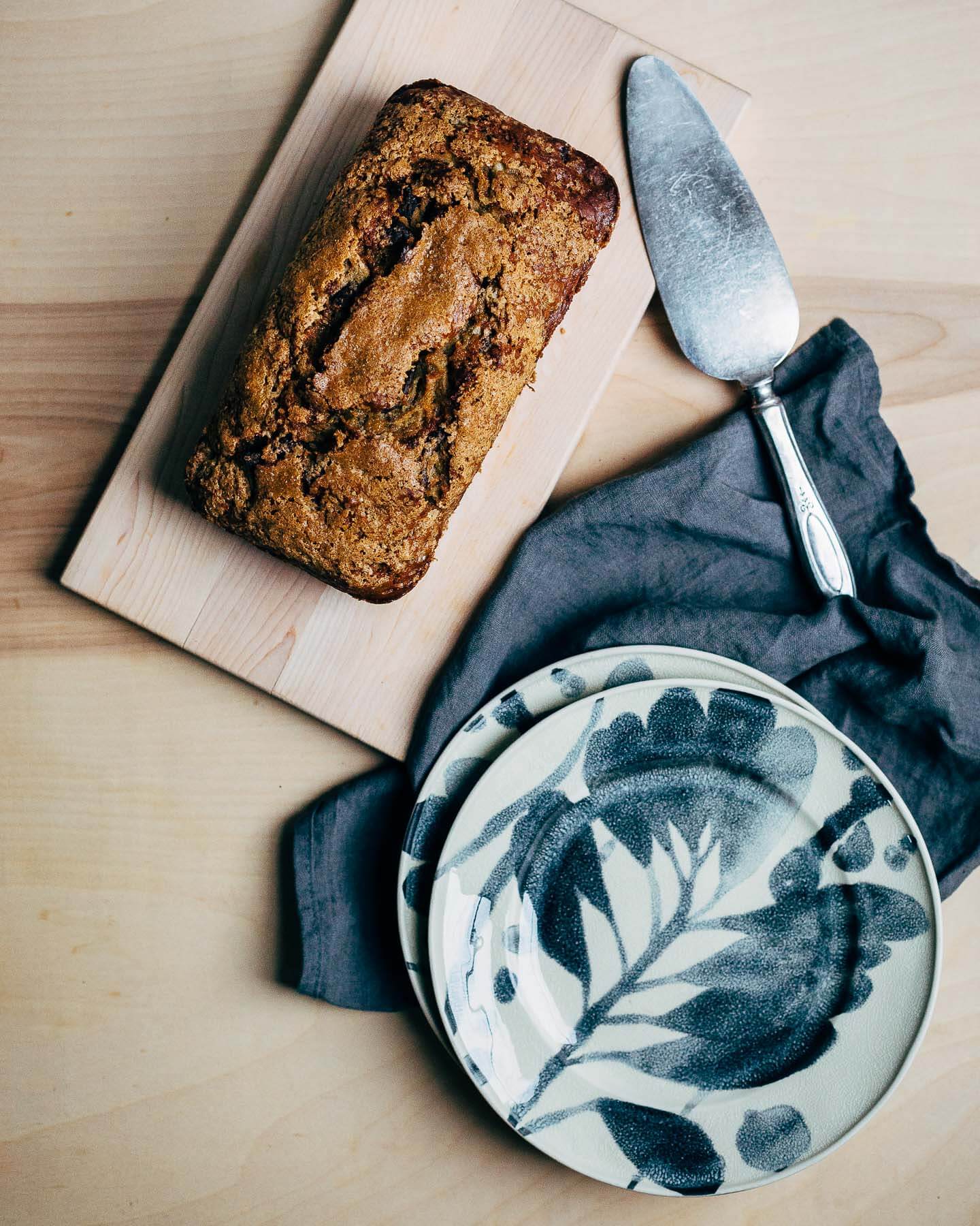chocolate chip banana bread // brooklyn supper