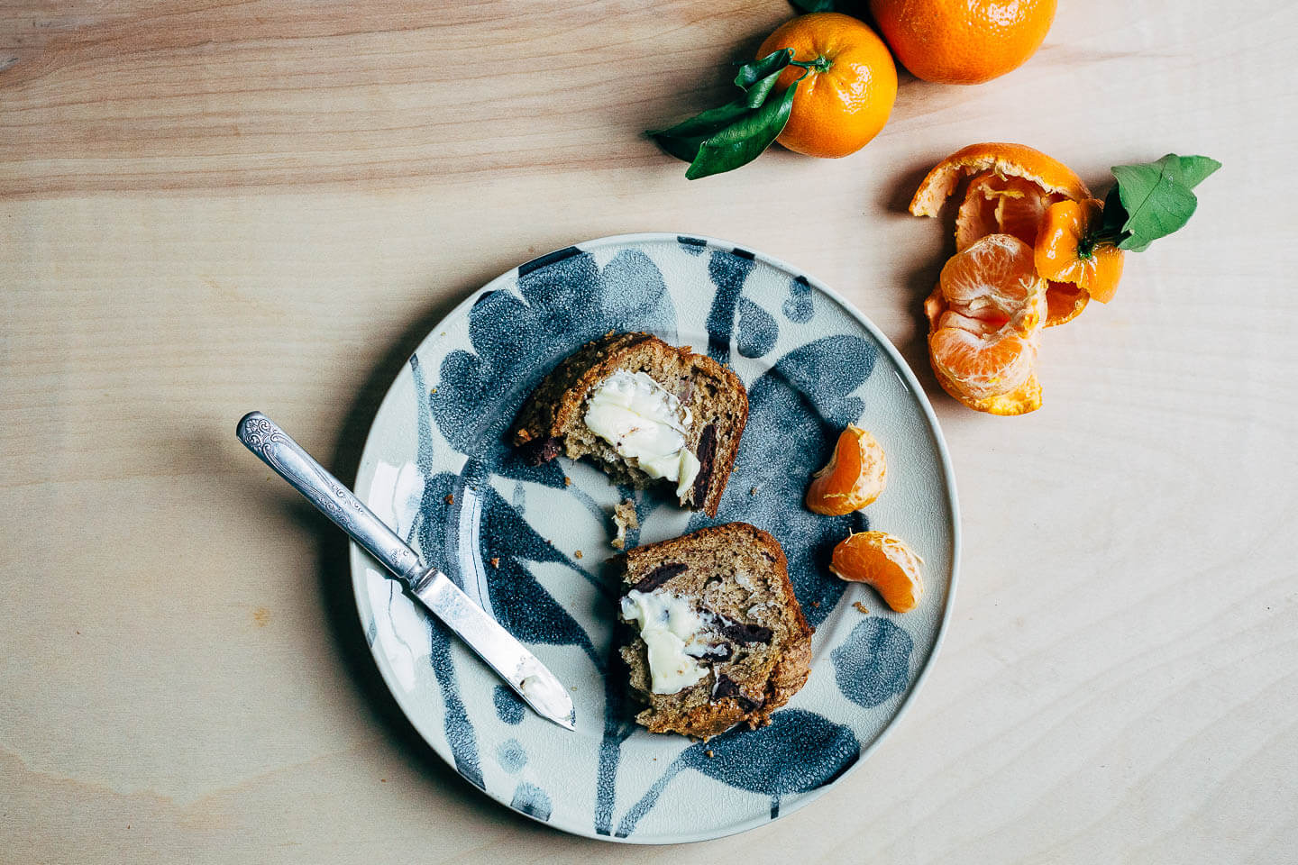 chocolate chip banana bread // brooklyn supper