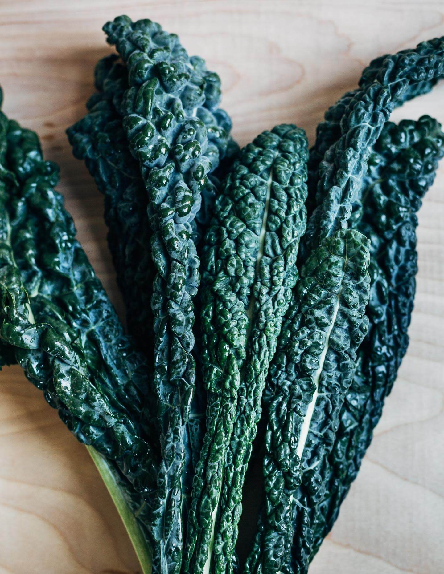 Lacinato kale leaves