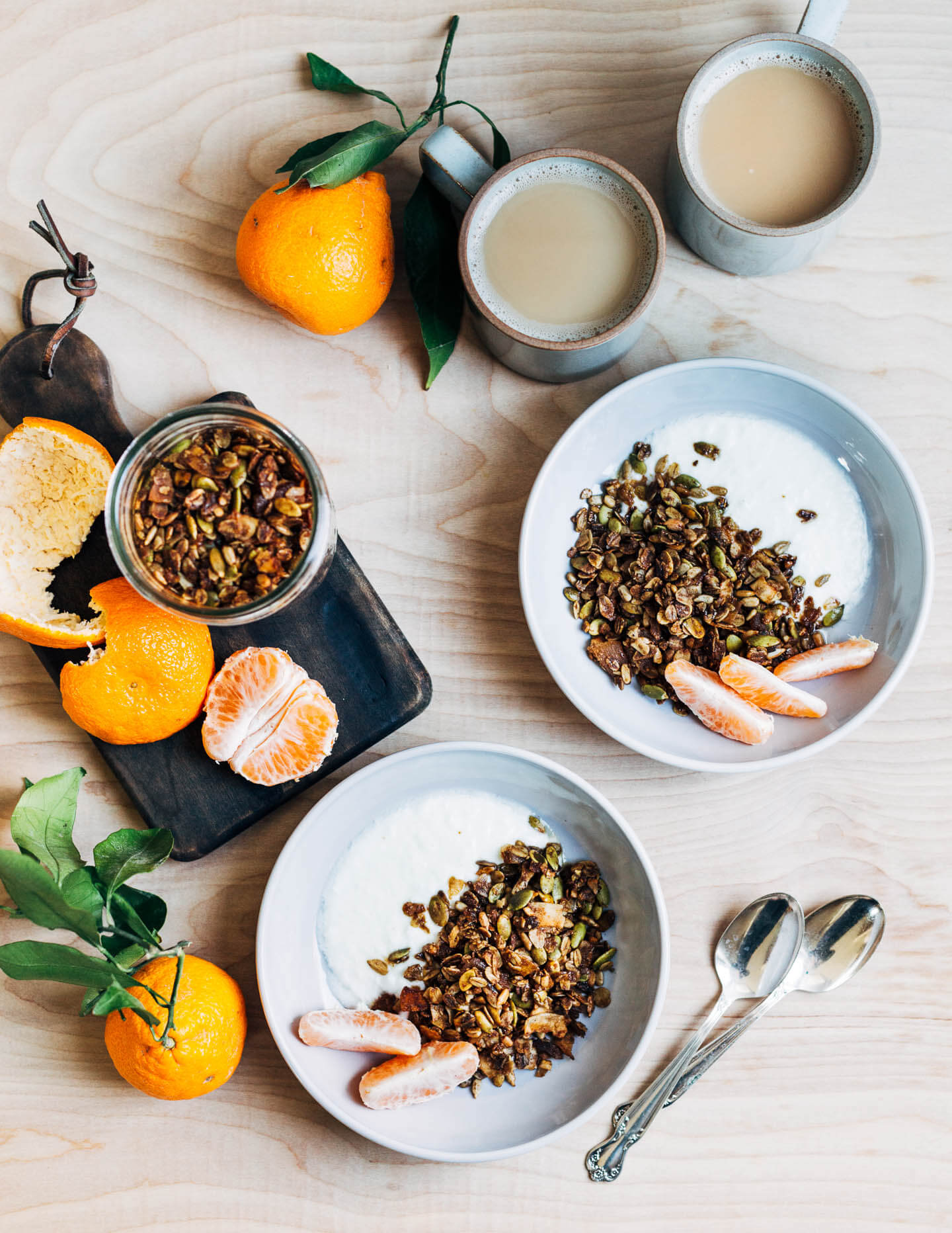 With lots of ginger, smoky molasses, and abundant spice, this perfectly clumpy gingerbread granola shifts breakfast into full holiday mode. It also makes an excellent edible holiday gift.