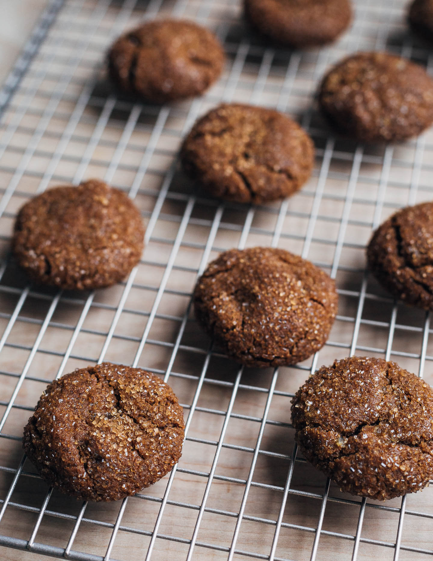 Cookies cooling on a wire rack.