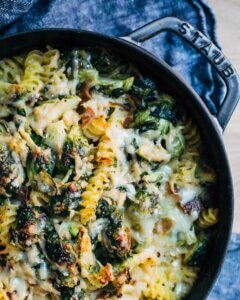 A baking dish of cooked mac and cheese.